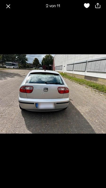 Usado Seat Leon 105 HP (77 kW) 2004 Prateado Citadino