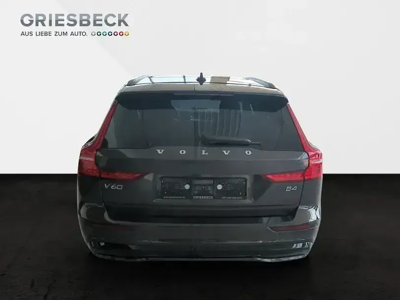 Gebraucht Volvo V60 Ultra 197 PS (144 kW) 2025 Grau Kombi