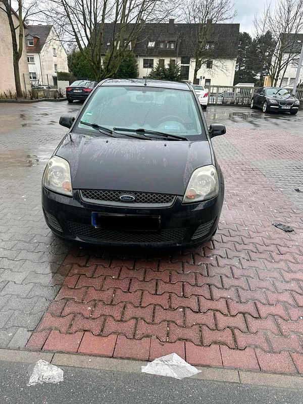 Gebraucht Ford Fiesta 70 PS (51 kW) 2007 Schwarz Kleinwagen