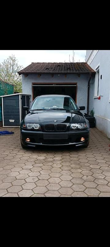 Schwarz Gebraucht 1998 BMW 323 Limousine | 4.600 € (Teuer) - Bild 1/4