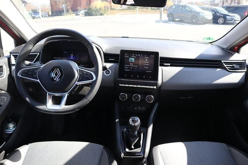 Gebraucht Renault Clio V Evolution 101 PS (74 kW) 2024 Rot Limousine