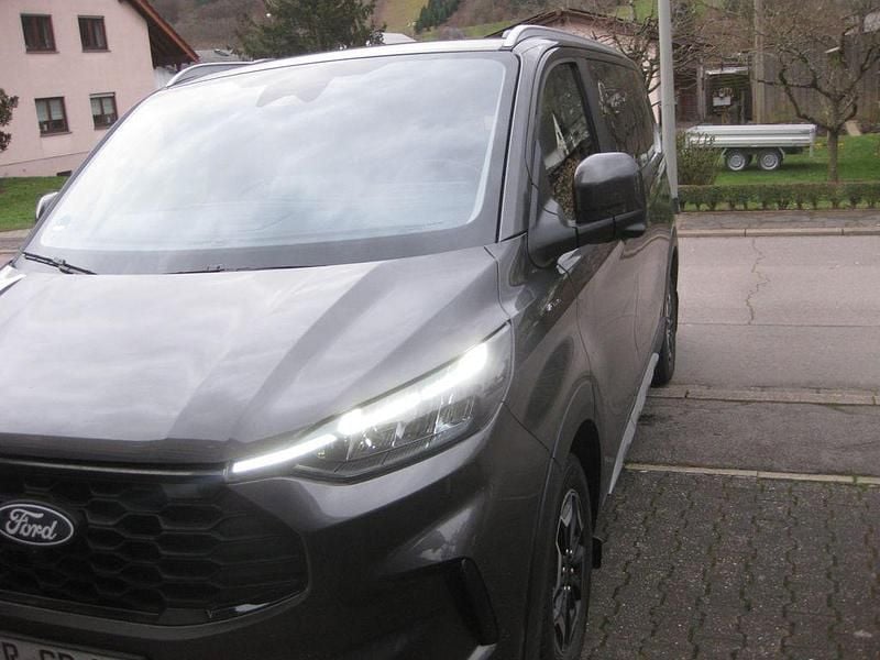 Gebraucht Ford Tourneo Active 170 PS (125 kW) 2025 Grau Van / Kleinbus