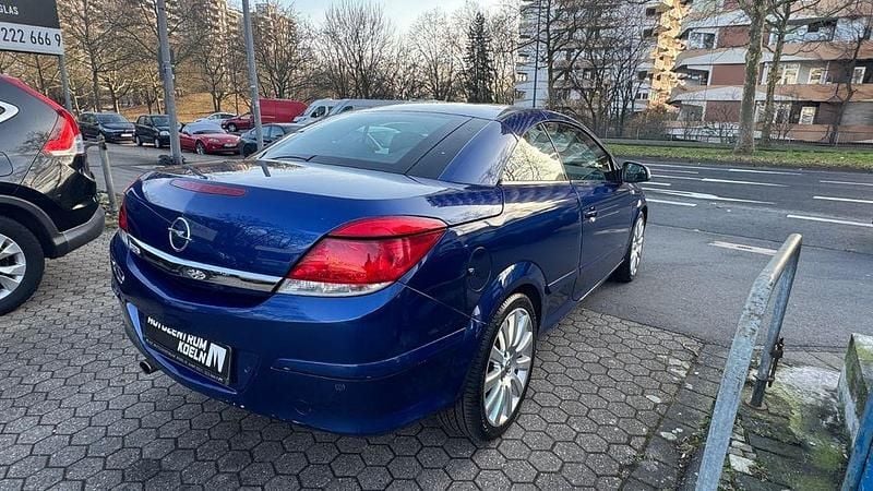 Gebraucht Opel Astra Cabriolet 140 PS (102 kW) 2010 Blau Cabrio