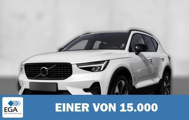 Weiß metallic Gebraucht 2023 Volvo XC40 Plus SUV | 35.500 € (Fairer Preis) - Bild 1/4