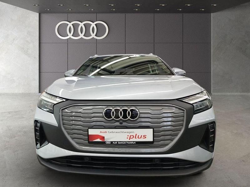 Gebraucht Audi Q4 e-tron Comfort 150 kW (204 PS) 2023 Florettsilber metallic SUV