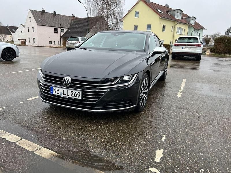 Gebraucht VW Arteon Elegance 150 PS (110 kW) 2018 Schwarz Kleinwagen