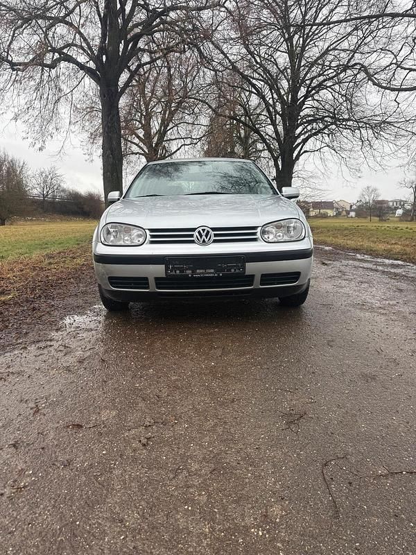 Gebraucht VW Golf IV 75 PS (55 kW) 2002 Silber Kleinwagen