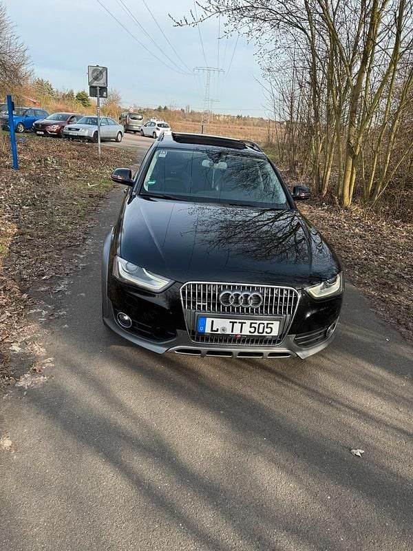 Gebraucht Audi A4 Allroad Advanced 177 PS (130 kW) 2014 Schwarz Kombi