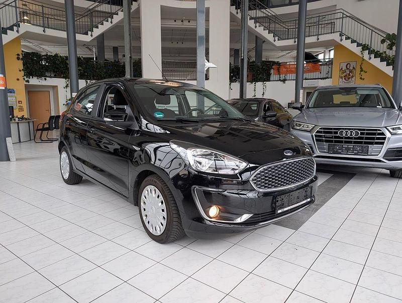 Gebraucht Ford Ka Plus 86 PS (63 kW) 2019 Schwarz Kleinwagen