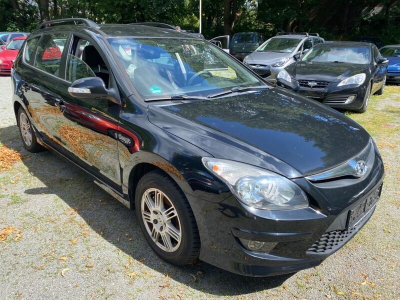 Gebraucht Hyundai i30 Classic 109 PS (80 kW) 2012 Schwarz Kombi