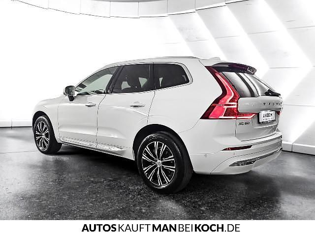 Gebraucht Volvo XC60 145 PS (106 kW) 2022 SUV