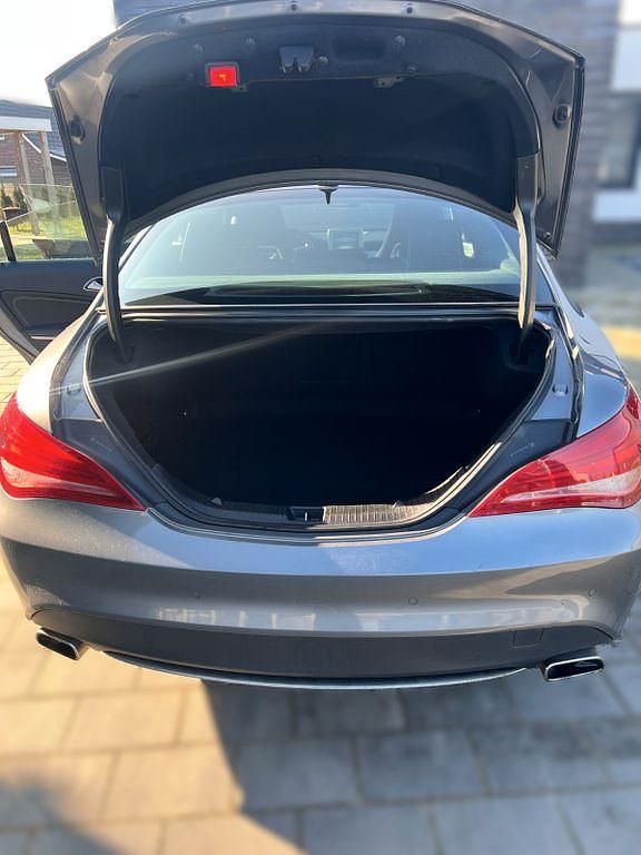 Gebraucht Mercedes CLA220 Urban 177 PS (130 kW) 2015 Grau Limousine