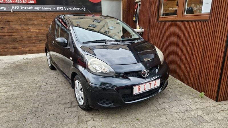 Schwarz Gebraucht 2011 Toyota Aygo Kleinwagen | 2.980 € (Fairer Preis) - Bild 1/4