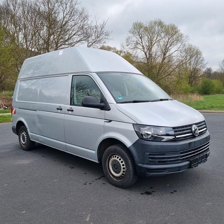 Second-hand VW Transporter 102 CP (75 kW) 2016 Argintiu Van