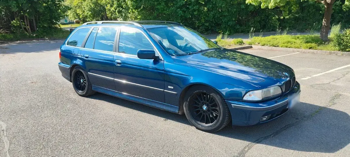 Gebraucht BMW 528 Sport Line 193 PS (141 kW) 1999 Blau Kombi