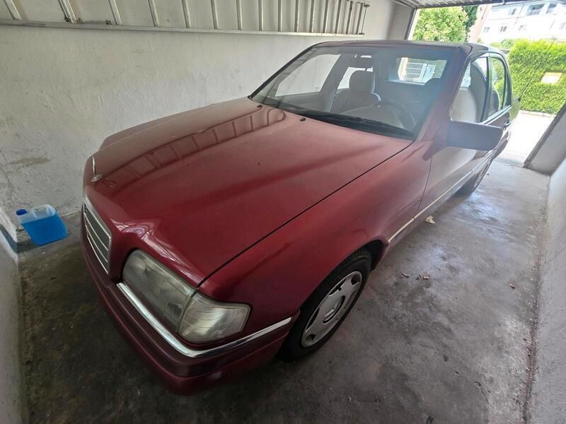 Rot Gebraucht 1999 Mercedes C180 Limousine | 12.345 € - Bild 1/2