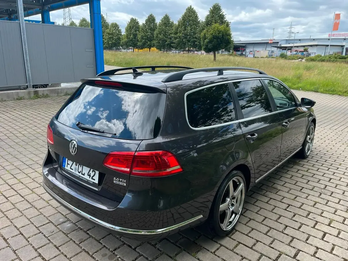 Gebraucht VW Passat 140 PS (102 kW) 2011 Kombi