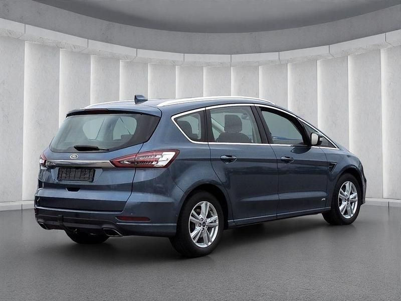 Gebraucht Ford S-MAX Titanium 190 PS (139 kW) 2022 Blau Van / Kleinbus