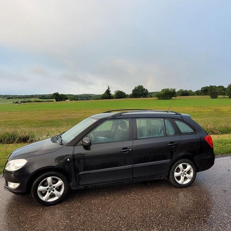 Gebraucht Skoda Fabia Elegance 86 PS (63 kW) 2011 Schwarz Kleinwagen