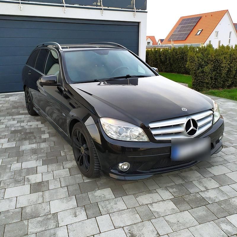 Gebraucht Mercedes C200 136 PS (100 kW) 2011 Schwarz Kombi