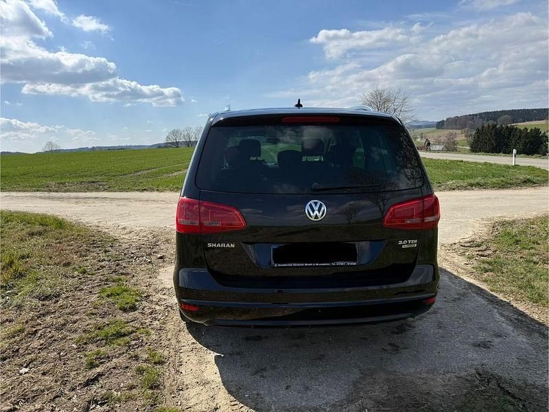 Gebraucht VW Sharan Life 140 PS (102 kW) 2013 Schwarz Van / Kleinbus