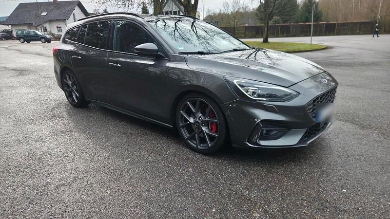 Gebraucht Ford Focus Performance Edition 280 PS (205 kW) 2019 Grau Kombi