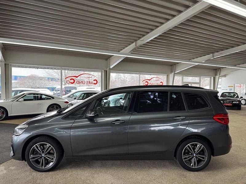 Gebraucht BMW 220 Gran Tourer Performance 190 PS (139 kW) 2021 Grau Van / Kleinbus