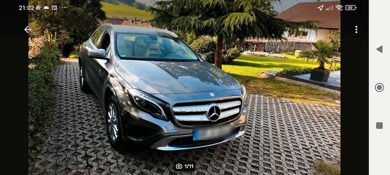 Grau Gebraucht 2015 Mercedes GLA220 SUV | 18.200 € (Guter Preis) - Bild 1/4