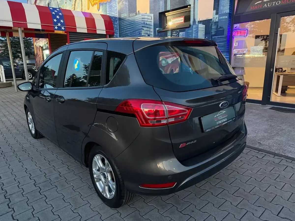 Gebraucht Ford B-MAX Colourline 101 PS (74 kW) 2017 Grau Van / Kleinbus