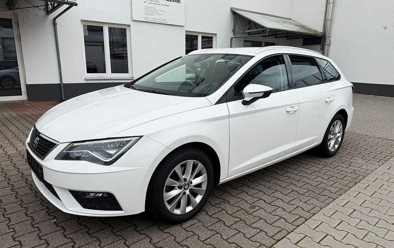 Weiß Gebraucht 2019 Seat Leon ST Style Kombi | 13.999 € (Guter Preis) - Bild 1/4