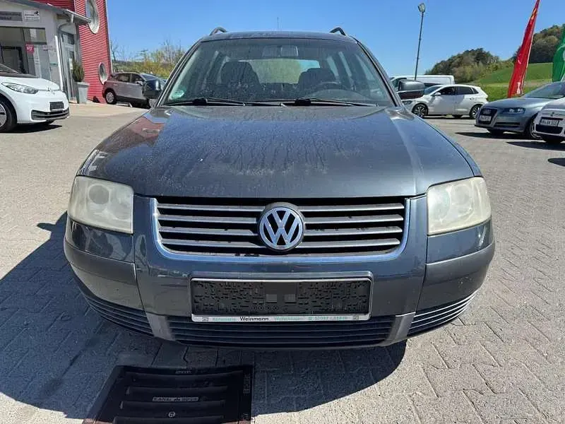 Gebraucht VW Passat Trendline 150 PS (110 kW) 2001 Schwarz Kombi