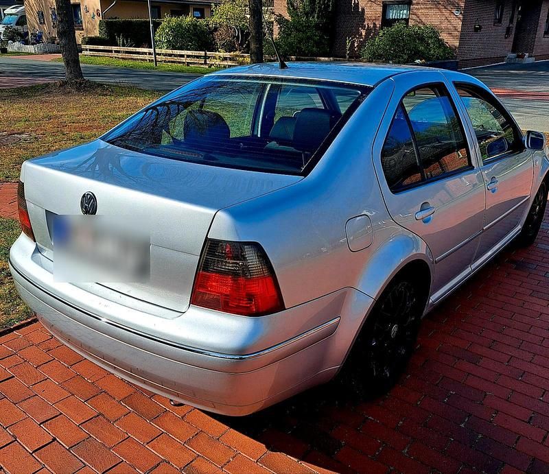 Brugt VW Bora 105 HK (77 kW) 2003 Sølv Sedan