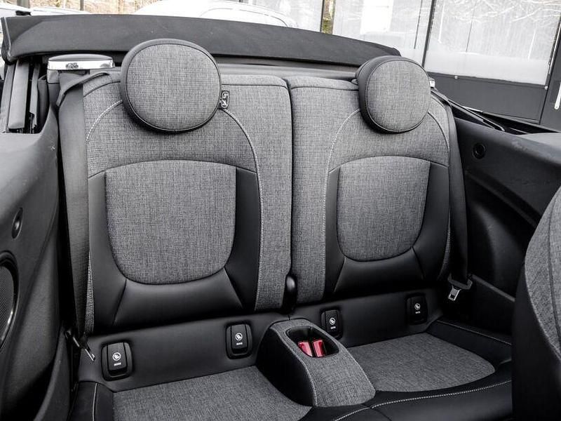 Gebraucht Mini ONE Classic 102 PS (75 kW) 2022 Moonwalk grey () Kleinwagen