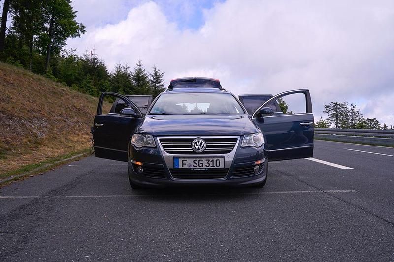 Blau Gebraucht 2007 VW Passat Kombi | 5.500 € (Teuer) - Bild 1/4