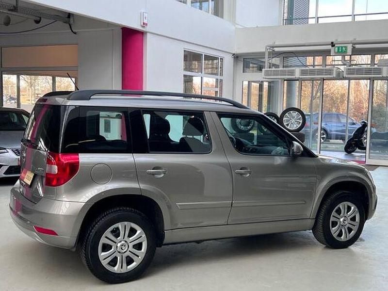 Gebraucht Skoda Yeti Active 200 PS (147 kW) 2014 Beige SUV