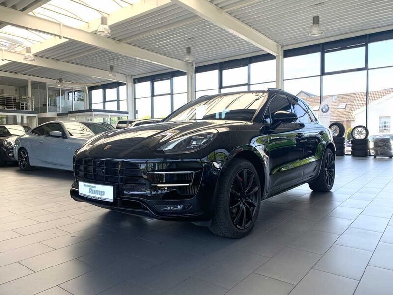 Schwarz Gebraucht 2016 Porsche Macan Turbo SUV | 35.850 € (Teuer) - Bild 1/4