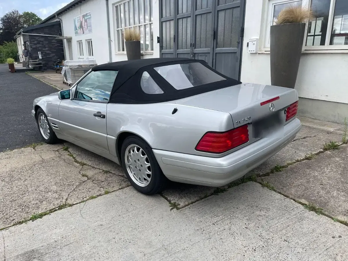 Second-hand Mercedes SL320 231 CP (169 kW) 1996 Argintiu Cabrio