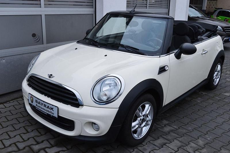 Gebraucht Mini One Cabriolet 98 PS (72 kW) 2011 Weiß Cabrio