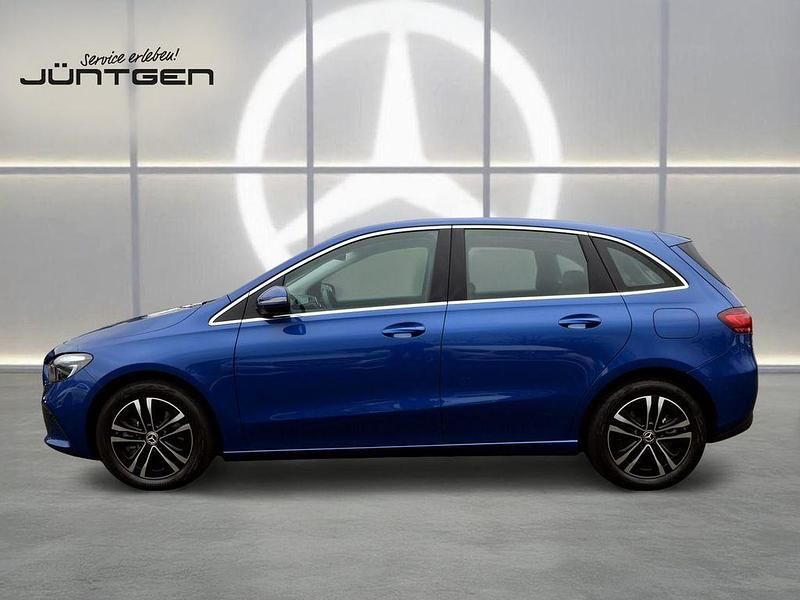 Gebraucht Mercedes E250 Advanced 163 PS (119 kW) 2024 Schwarz Limousine