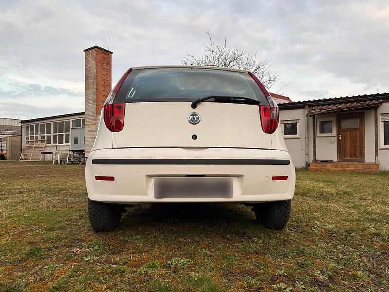 Gebraucht Fiat Punto 60 PS (44 kW) 2004 Weiß Kleinwagen