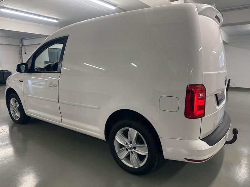 Gebraucht VW Caddy Trendline 125 PS (91 kW) 2019 Weiß Van / Kleinbus