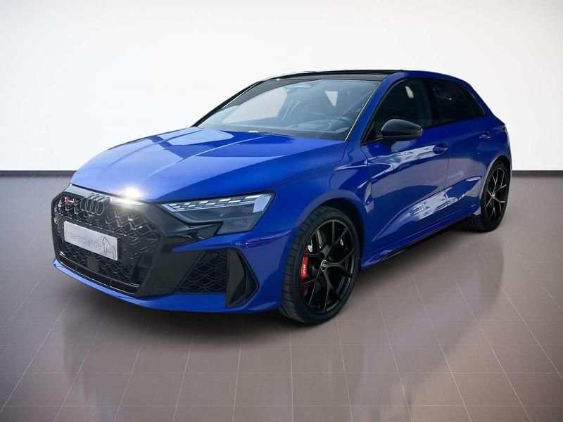 Neu Audi RS3 Ambiente 400 PS (294 kW) 2025 Nogaroblau perleffekt Limousine