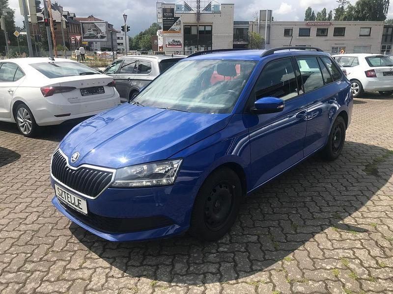 Gebraucht Skoda Fabia Ambition 60 PS (44 kW) 2022 Blau Kleinwagen