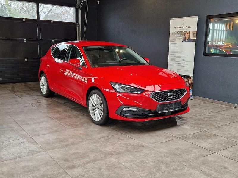Gebraucht Seat Leon XCELLENCE 204 PS (150 kW) 2023 Rot Limousine
