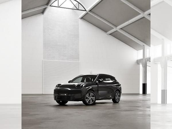 Schwarz (sparkling black) Neu 2025 Lynk & Co 08 SUV | 44.796 € (Superpreis) - Bild 1/4