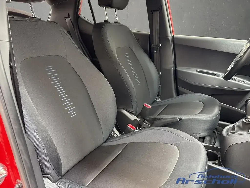 Gebraucht Hyundai i10 Passion Plus 87 PS (63 kW) 2019 Rot Kleinwagen