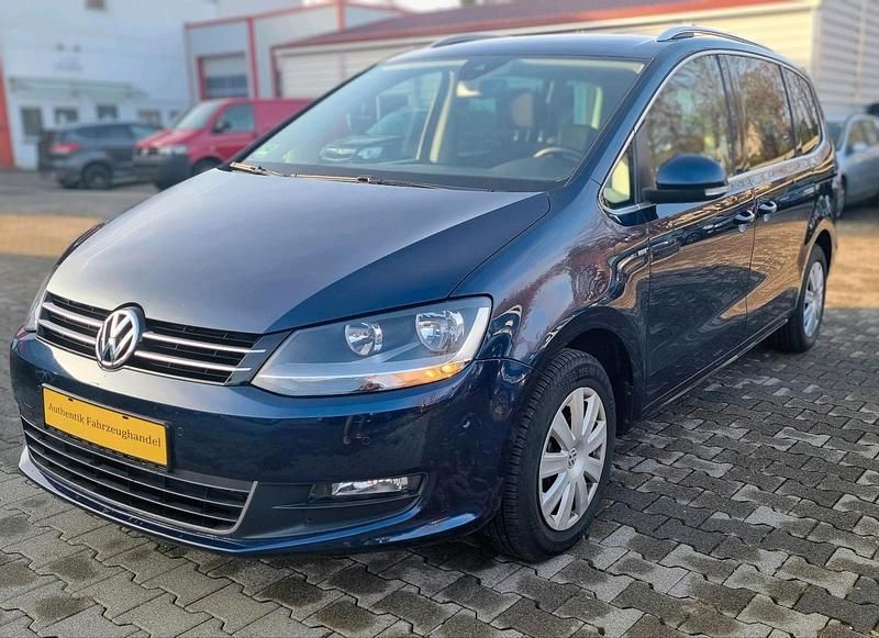 Gebraucht VW Sharan Edition 140 PS (102 kW) 2015 Blau Van / Kleinbus