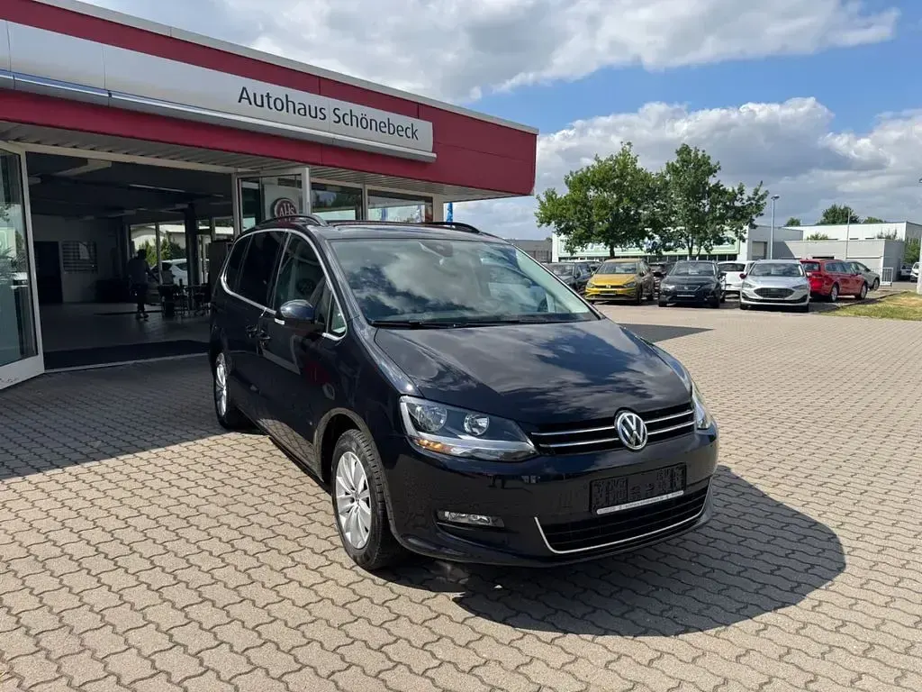 Gebraucht VW Sharan Comfortline 150 PS (110 kW) 2021 Schwarz Van / Kleinbus