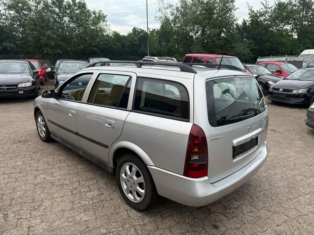 Gebraucht Opel Astra Njoy 84 PS (61 kW) 2003 Silber Limousine