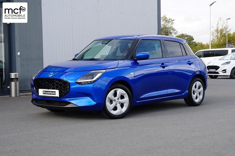 Blau Gebraucht 2025 Suzuki Swift Comfort Kleinwagen | 18.680 € (Etwas zu teuer) - Bild 1/4